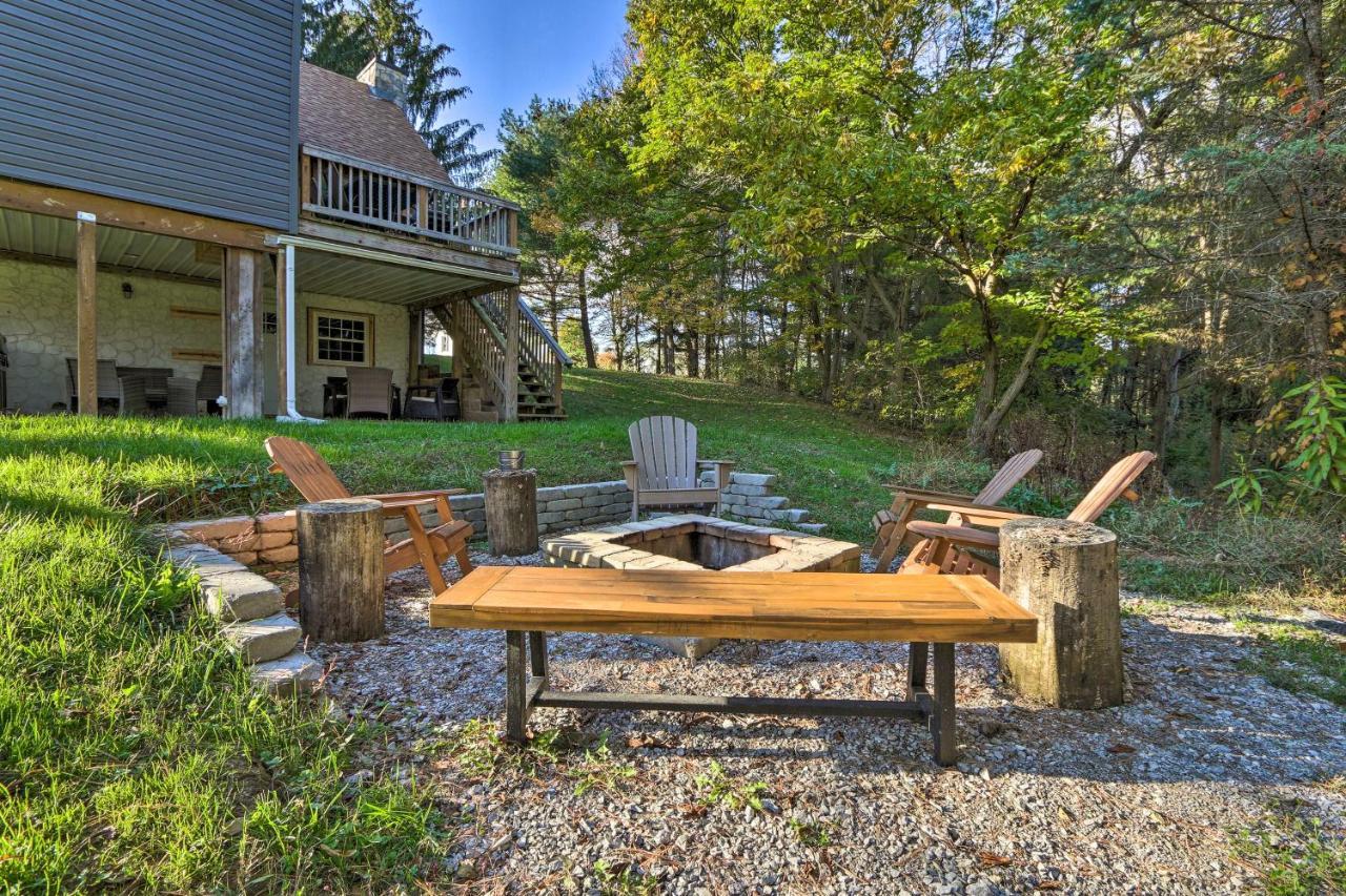 Hocking Hills Cabin With Deck, Hot Tub And Pond! Villa Logan Luaran gambar