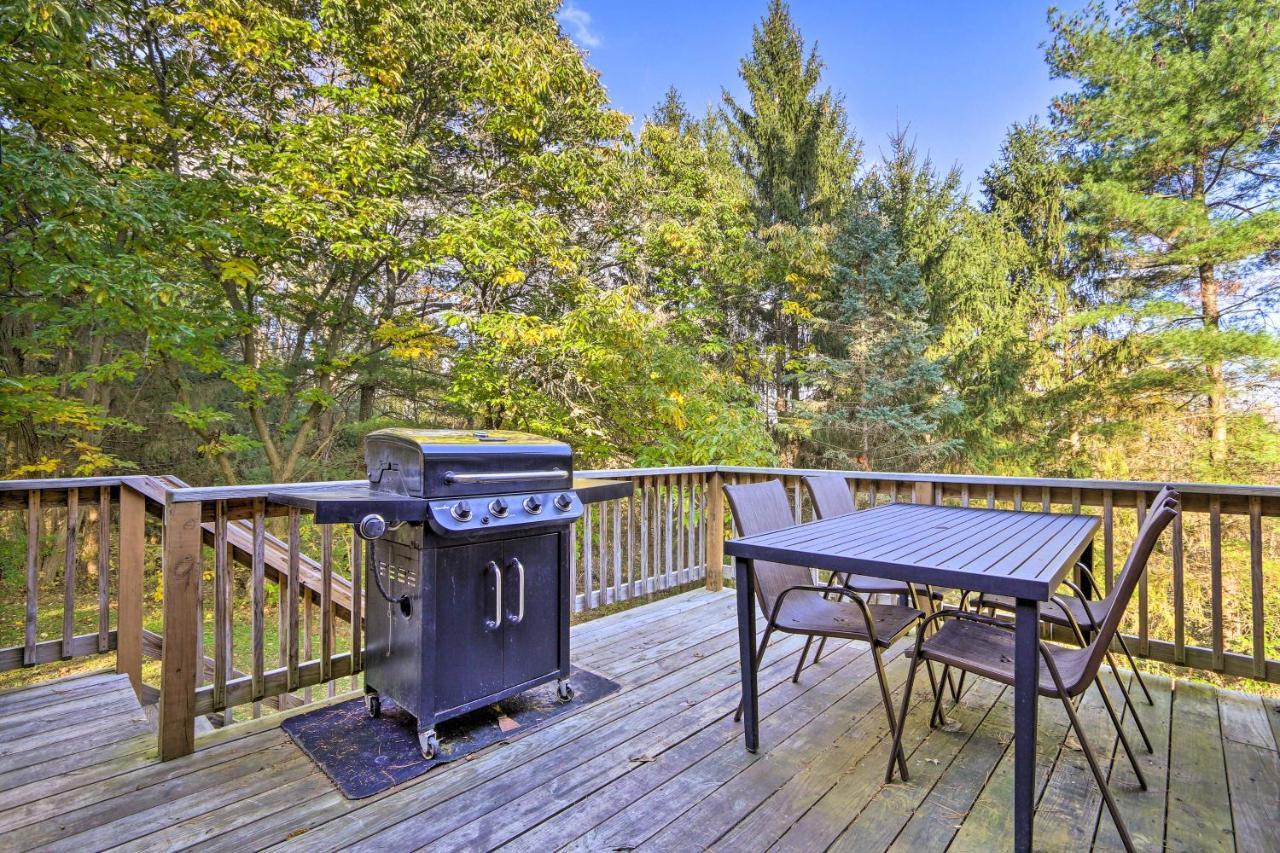 Hocking Hills Cabin With Deck, Hot Tub And Pond! Villa Logan Luaran gambar