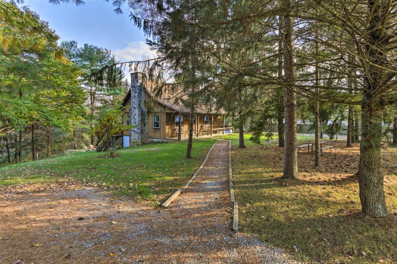 Hocking Hills Cabin With Deck, Hot Tub And Pond! Villa Logan Luaran gambar